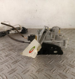 Serrure avant droit VOLKSWAGEN PASSAT 5 Photo n°3