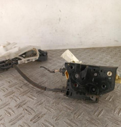 Serrure avant droit VOLKSWAGEN PASSAT 5 Photo n°4