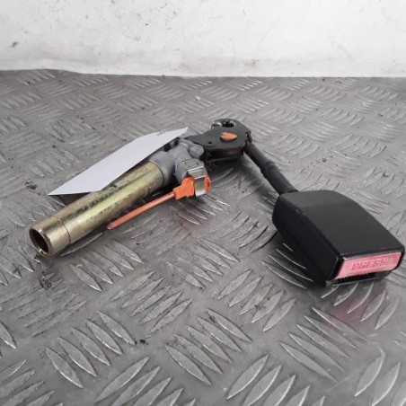 Attache ceinture avant gauche CITROEN SAXO