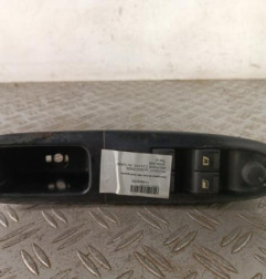 Interrupteur de leve vitre avant gauche PEUGEOT 406 Photo n°1