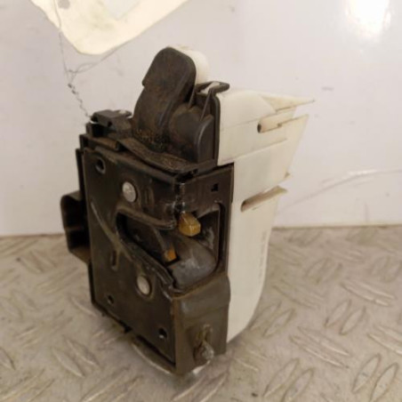 Serrure arriere gauche VOLKSWAGEN POLO 3 Photo n°1