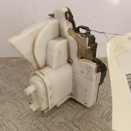 Serrure arriere gauche VOLKSWAGEN POLO 3