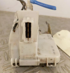 Serrure avant gauche VOLKSWAGEN POLO 3 Photo n°4