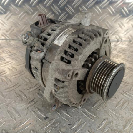 Alternateur TOYOTA VERSO-S Photo n°1