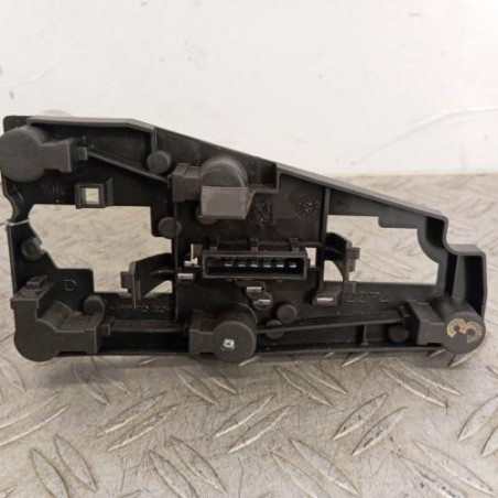 Platine feu arriere droit PEUGEOT 106