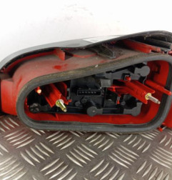 Feu arriere principal gauche (feux) PEUGEOT 106