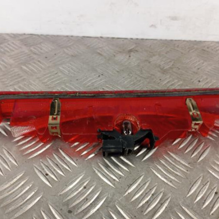 Feu arriere stop central RENAULT CLIO 3