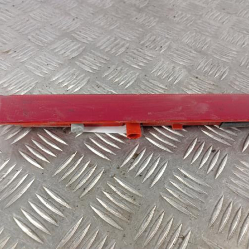 Feu arriere stop central FORD FIESTA 6 Feu arriere stop central FORD FIESTA 6