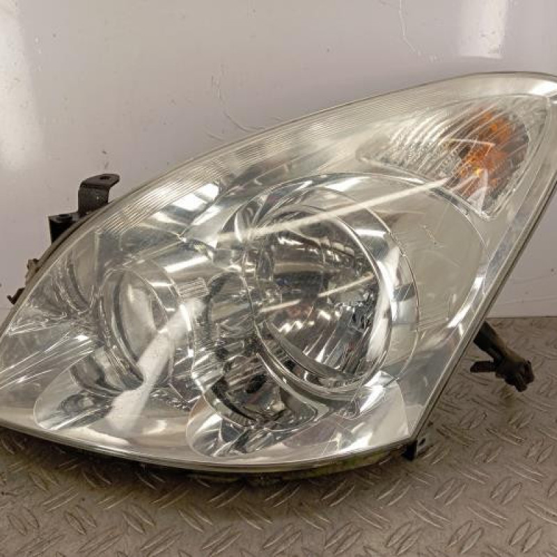 Optique avant principal gauche (feux)(phare) TOYOTA COROLLA VERSO 2