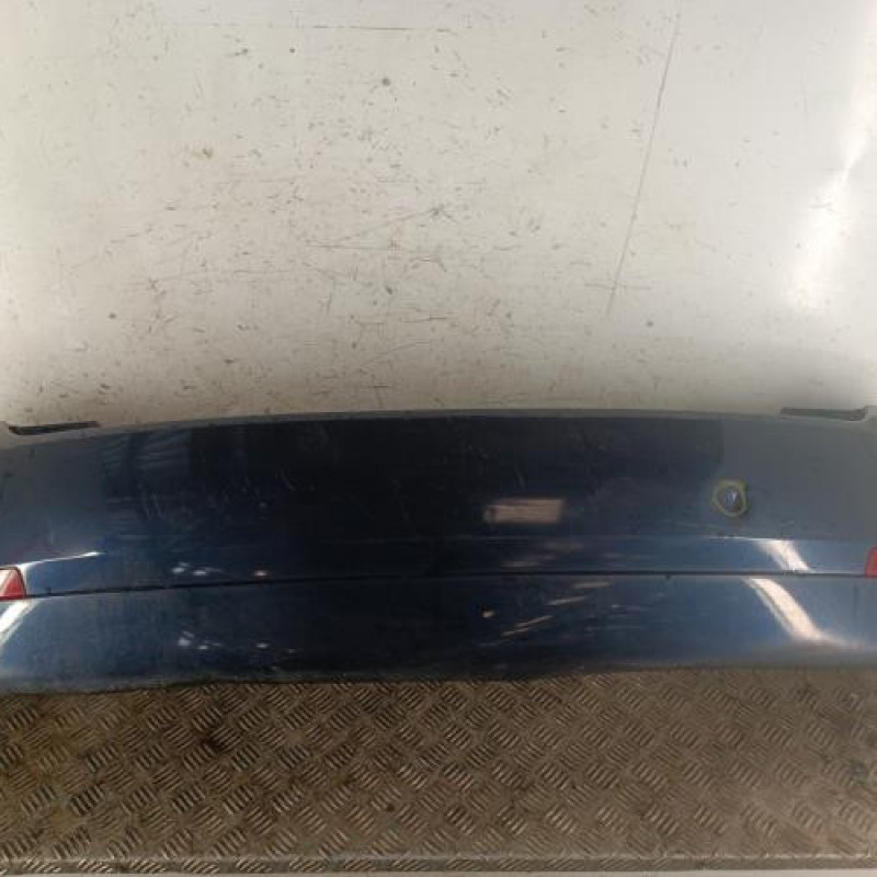 Pare choc arriere FORD FIESTA 5