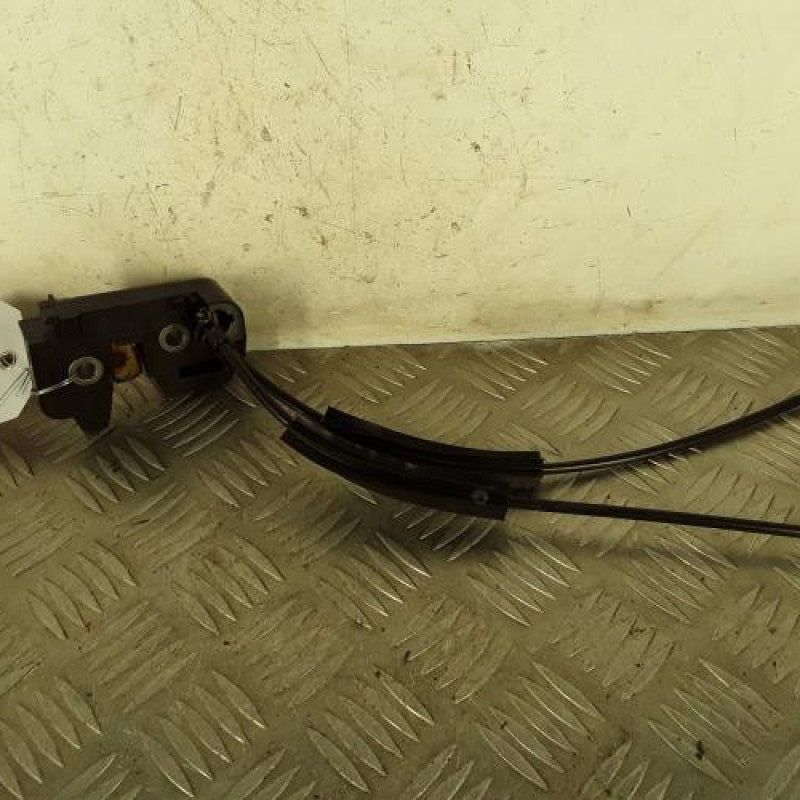 Serrure de hayon FORD FIESTA 5