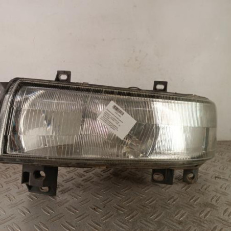 Optique avant principal gauche (feux)(phare) RENAULT MASTER 2 Photo n°1