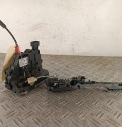 Serrure arriere gauche OPEL CORSA E Photo n°1