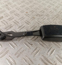 Attache ceinture avant droit PEUGEOT 208 1