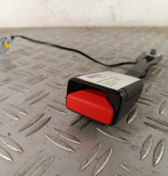 Attache ceinture avant droit PEUGEOT 208 1 Photo n°3