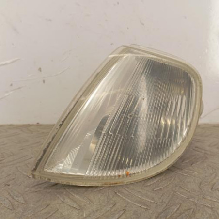 Optique avant secondaire gauche (feux)(clignotant) CITROEN SAXO Photo n°1