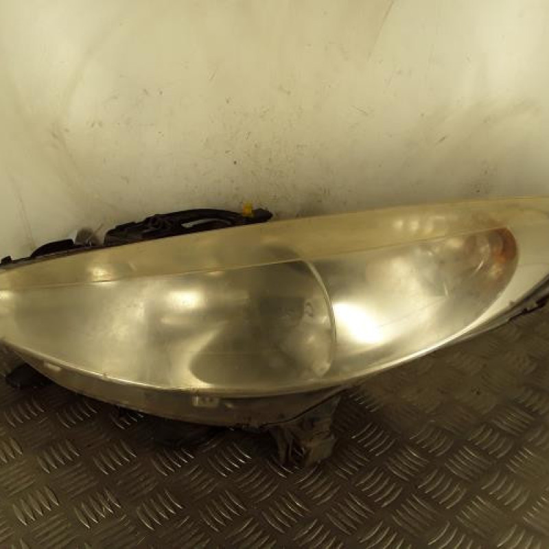 Optique avant principal gauche (feux)(phare) PEUGEOT 207