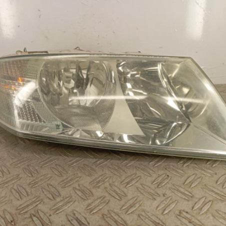 Optique avant principal droit (feux)(phare) SKODA OCTAVIA 2 Photo n°1