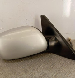 Retroviseur droit TOYOTA AVENSIS 1