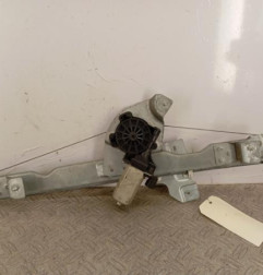 Leve vitre electrique avant gauche DACIA SANDERO 1