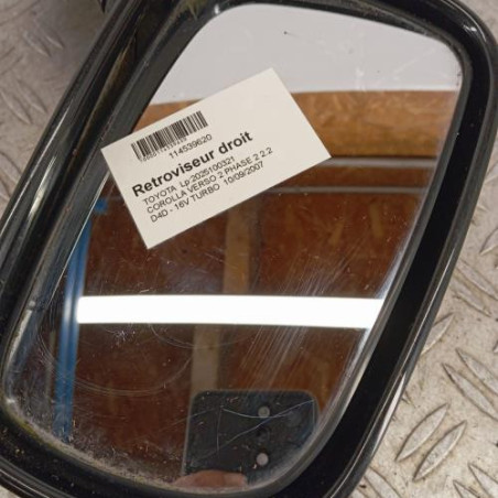 Retroviseur droit TOYOTA COROLLA VERSO 2