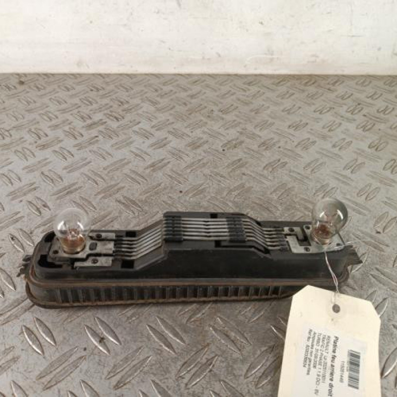 Platine feu arriere droit RENAULT TRAFIC 2