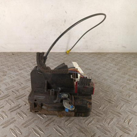 Serrure de porte de coffre gauche RENAULT TRAFIC 2