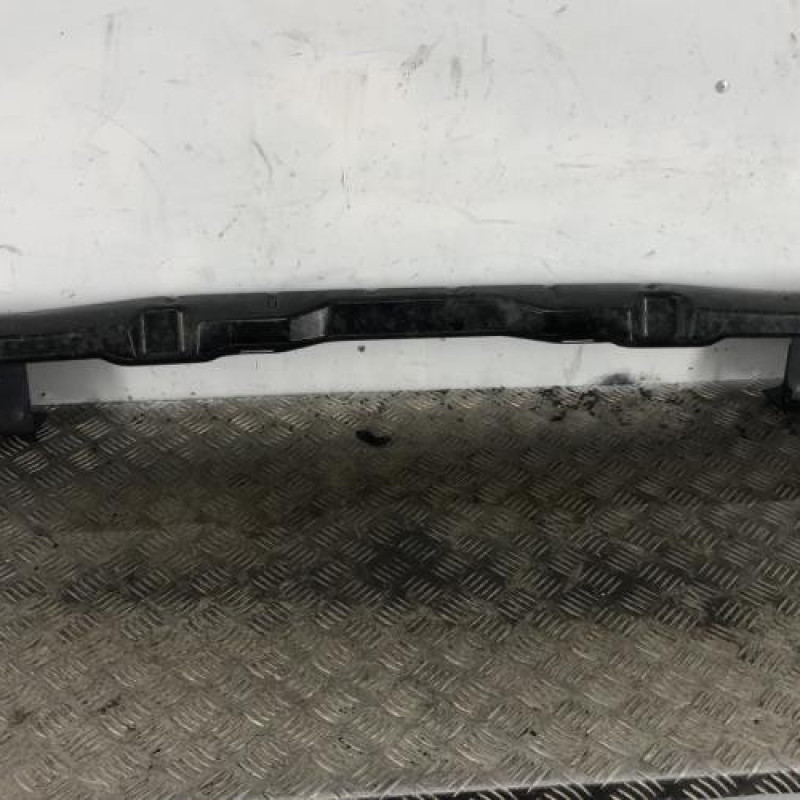 Renfort pare choc arriere (traverse) NISSAN NV300