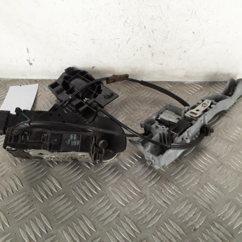 Serrure avant gauche PEUGEOT 207