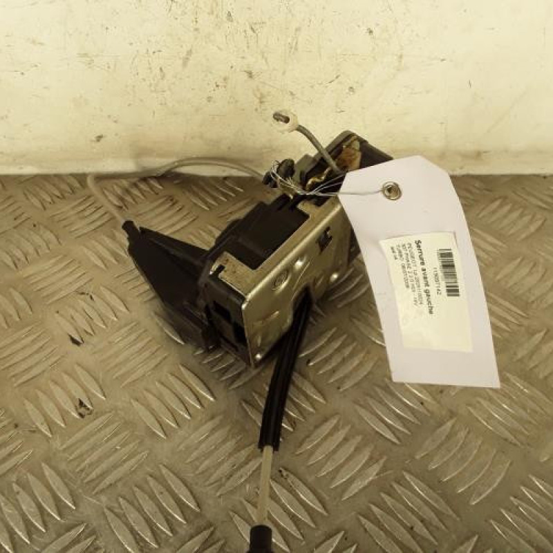 Serrure avant gauche PEUGEOT 307