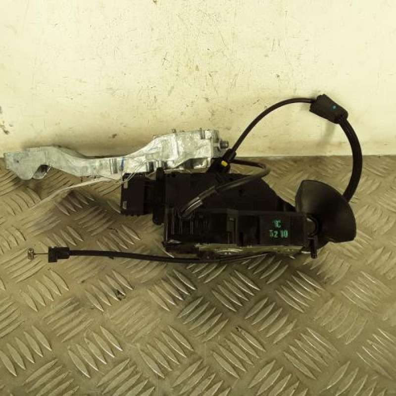 Serrure avant gauche PEUGEOT 207