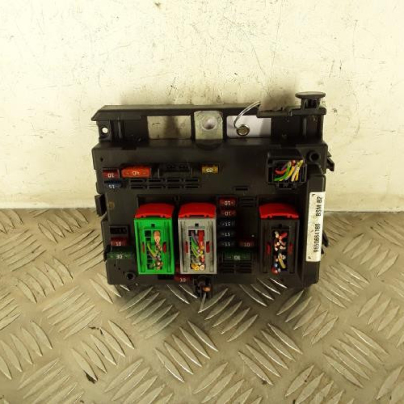 Boitier servitude moteur (BSM) PEUGEOT 206