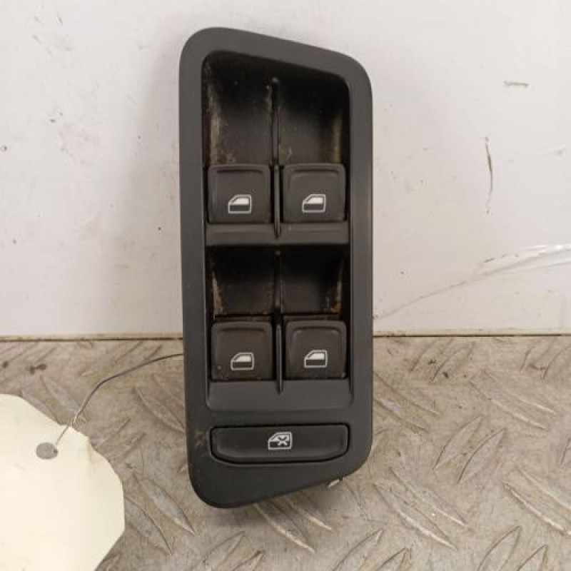 Interrupteur de leve vitre avant gauche VOLKSWAGEN GOLF 7