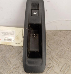 Interrupteur de leve vitre arriere droit PEUGEOT 308 2 SW Photo n°1