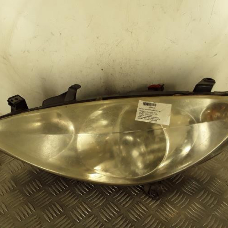 Optique avant principal gauche (feux)(phare) PEUGEOT 307