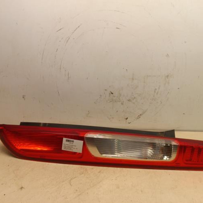Feu arriere principal droit (feux) FORD FOCUS 2