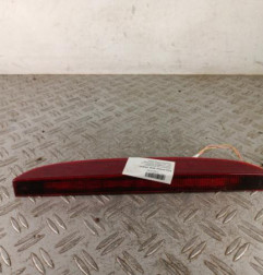 Feu arriere stop central RENAULT CLIO 2 CAMPUS Photo n°1