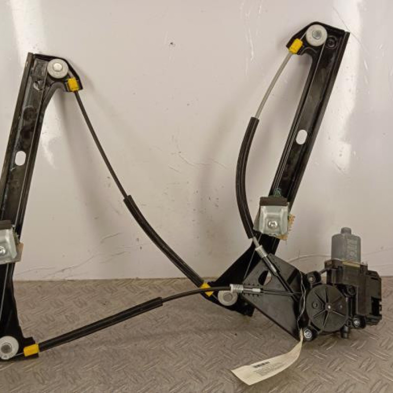 Leve vitre electrique avant gauche VOLKSWAGEN POLO 5