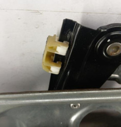 Leve vitre electrique avant droit VOLKSWAGEN POLO 4 Photo n°4