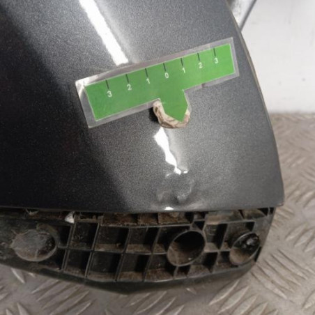 Aile avant droit TOYOTA AURIS 1