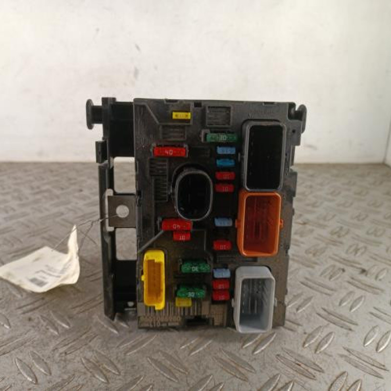Boitier servitude moteur (BSM) PEUGEOT 207