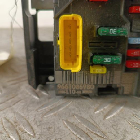 Boitier servitude moteur (BSM) PEUGEOT 207