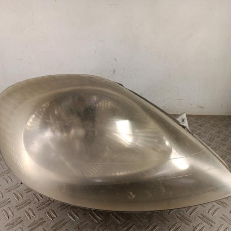Optique avant principal droit (feux)(phare) RENAULT TRAFIC 2