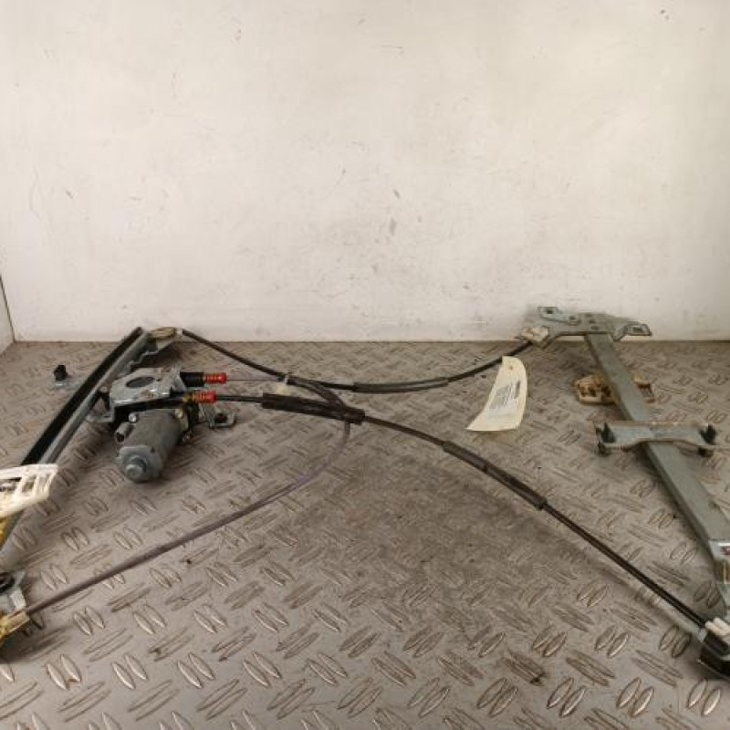 Leve vitre electrique avant gauche PEUGEOT PARTNER 1