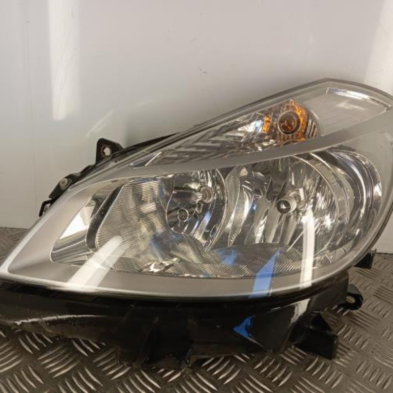Optique avant principal gauche (feux)(phare) RENAULT CLIO 3