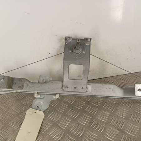 Leve vitre mecanique avant droit DACIA SANDERO 1