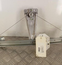 Leve vitre mecanique arriere droit DACIA SANDERO 2