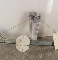 Leve vitre mecanique arriere gauche DACIA SANDERO 2 Photo n°1