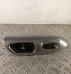 Interrupteur de leve vitre arriere droit NISSAN JUKE 1 Photo n°1