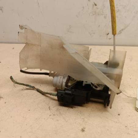 Serrure avant droit AUDI A3 1 Photo n°1